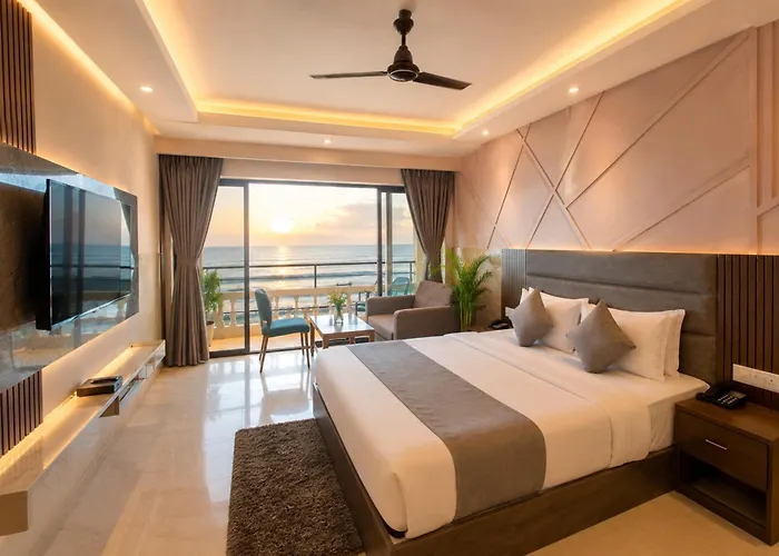 Wake Up To The Sound Of The Ocean Hotel Dreamland - Near Jagannath Temple - Beachfront Stay -All Rooms With Sea View & Private Balcony- Free Wi-Fi #Free Parking #Lift - Multi-Cuisine Restaurant - Spacious Luxury Rooms - One Of The Top-Rated Hotels In